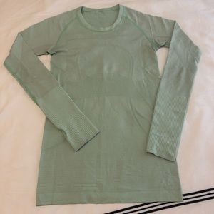 Lululemon swiftly tech long sleeve top